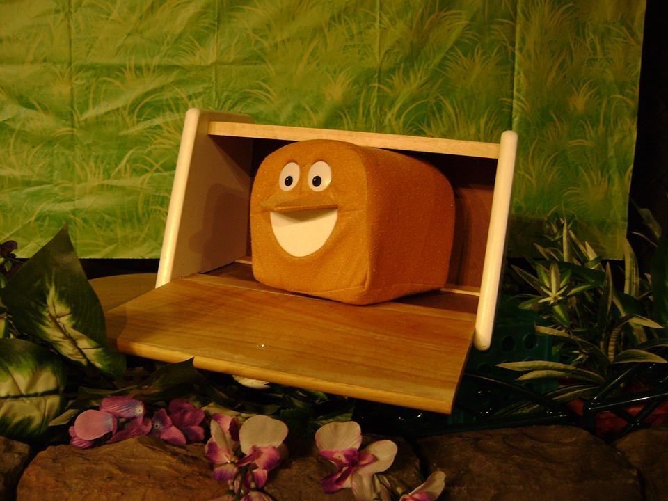 Bread box puppet